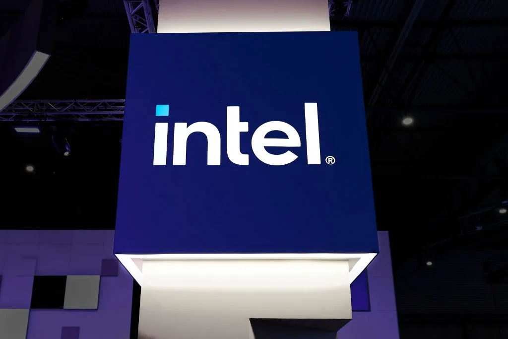 Intel продаст контрольный пакет акций чипового бизнеса Altera компании Silver Lake - 1